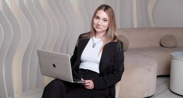 &laquo;Я заедаю стресс&raquo;: как перестать тянуться к еде при тревоге и усталости
