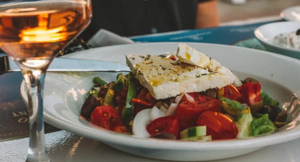Греческий салат на правильном питании: вкусные рецепты без лишних калорий