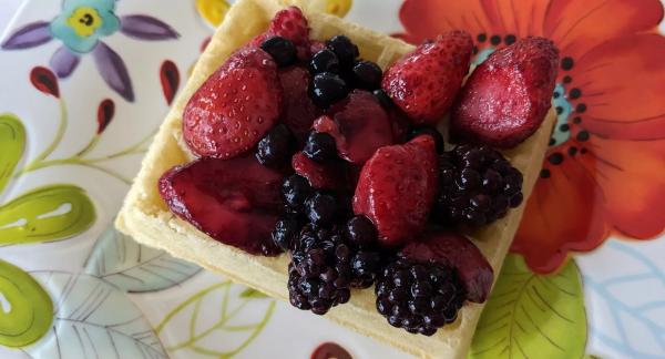Десерты с ягодами: как приготовить вкусно и легче, чем обычные сладости